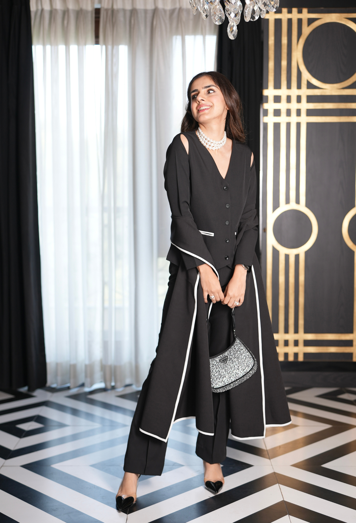 SHARNAMLI IN REGEL CO-ORD SET