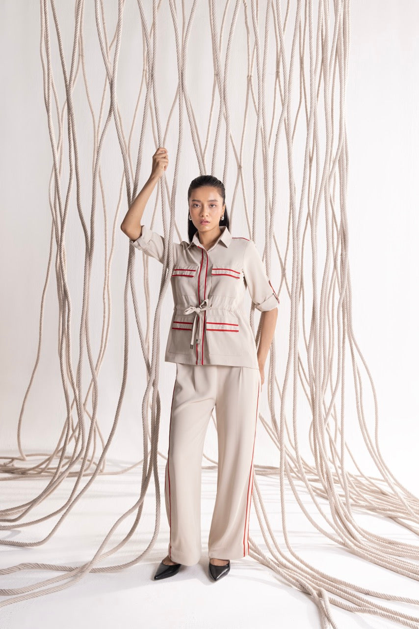 Beige and Red Four Pocket Set