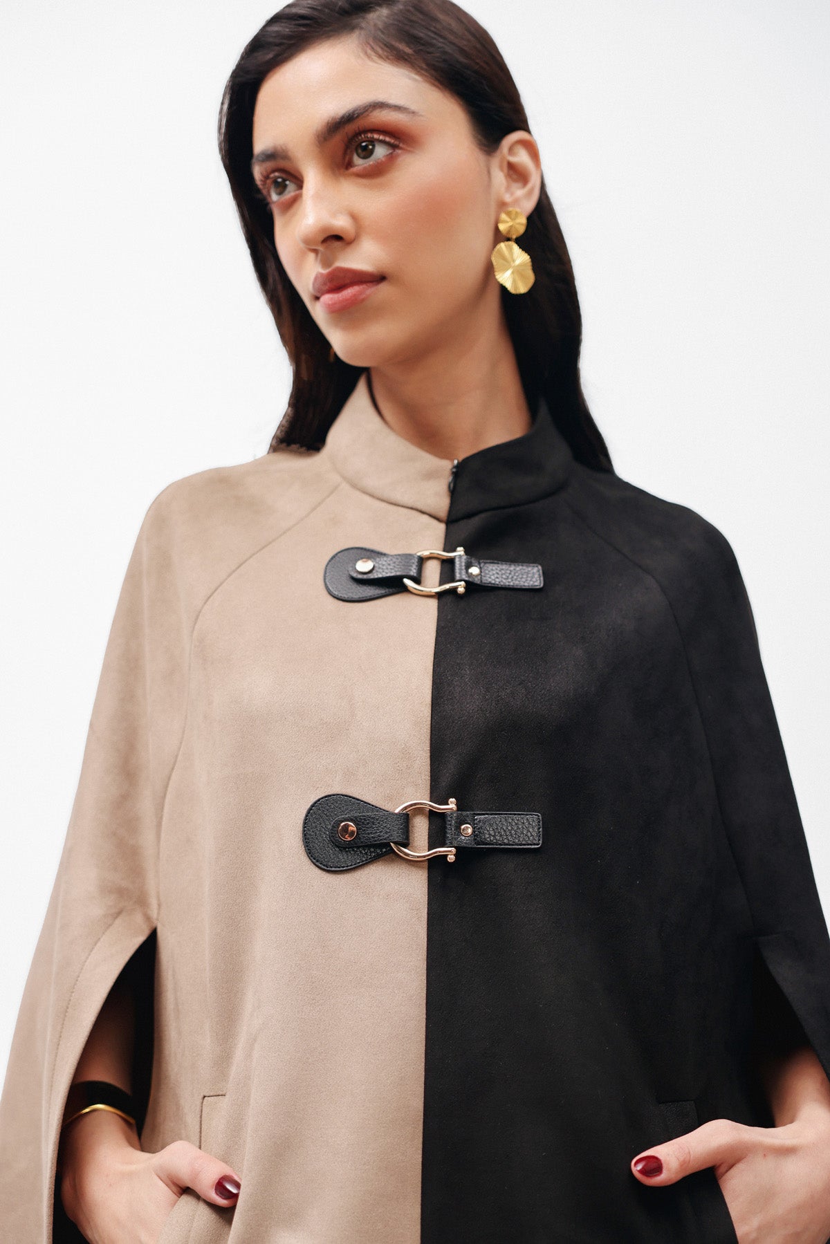 Shadow & Sand Cape