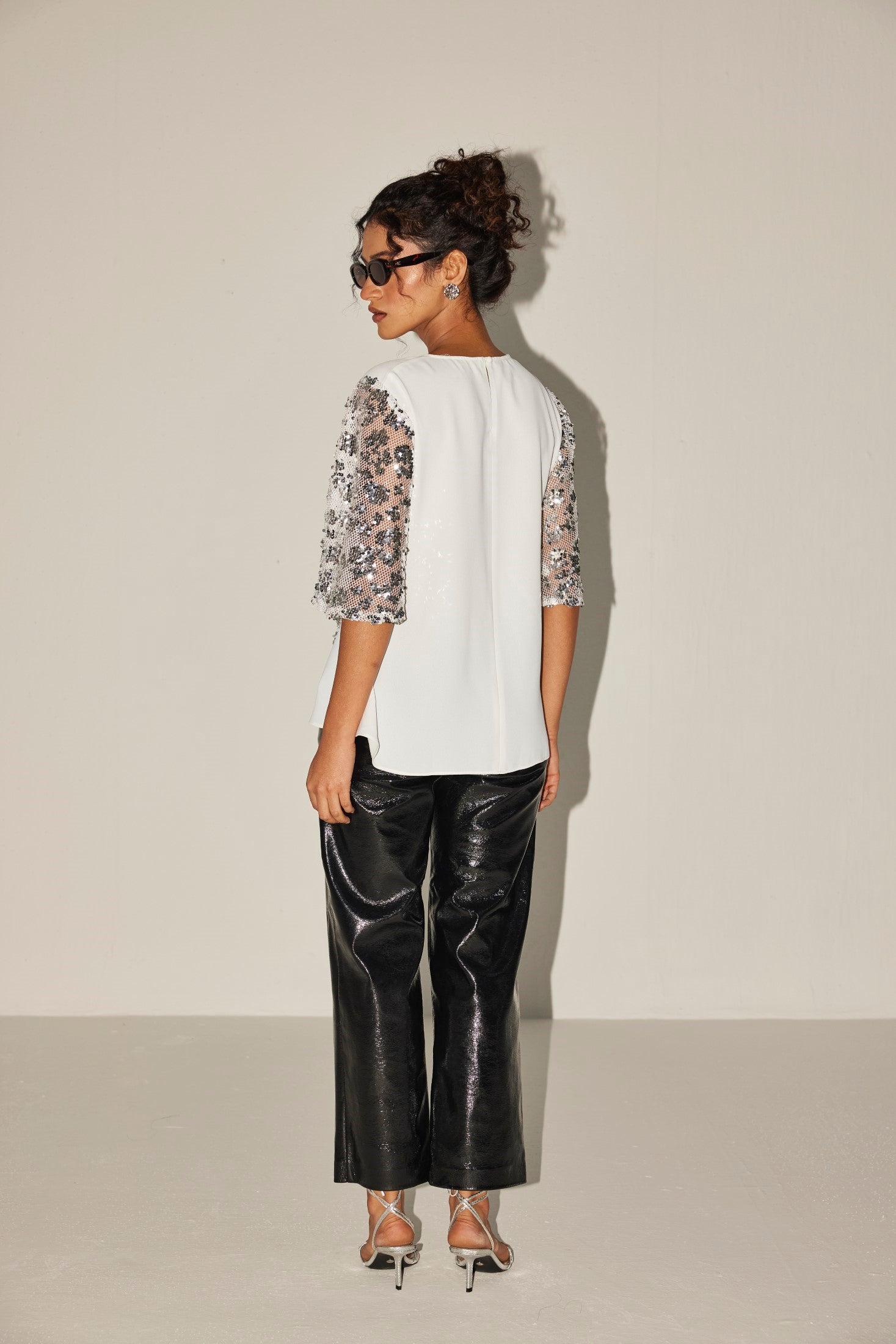 THE WHITE YALE TOP