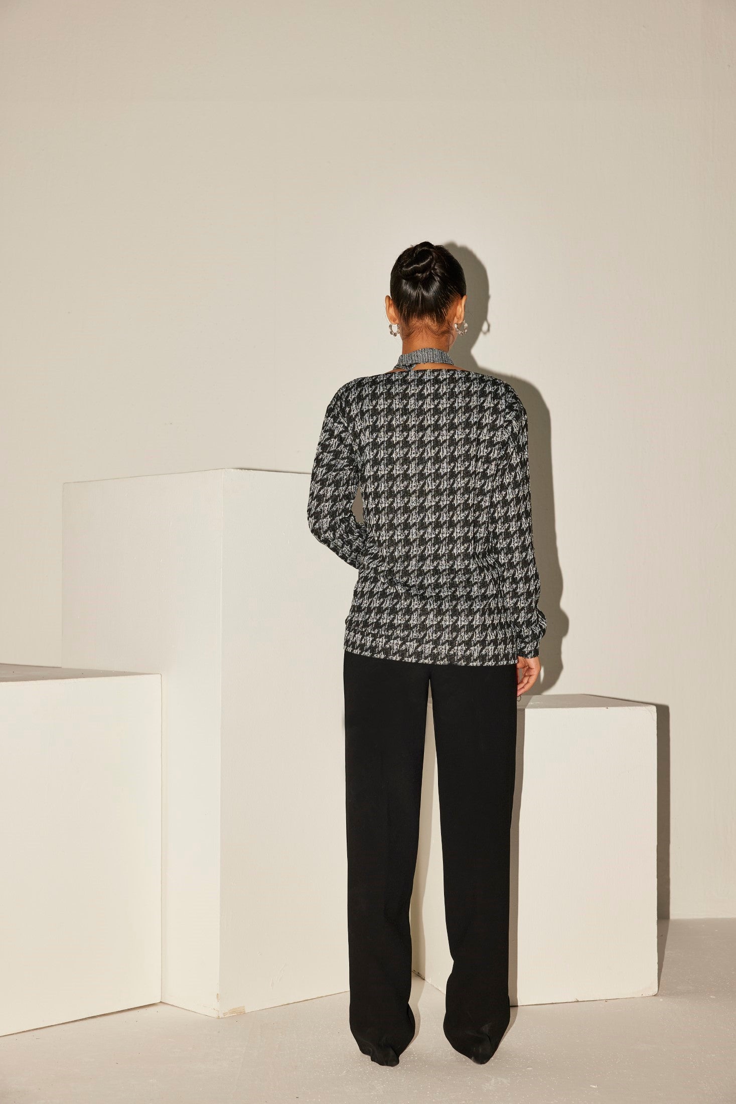 TEXTURED HOUNDSTOOTH CARDIGAN