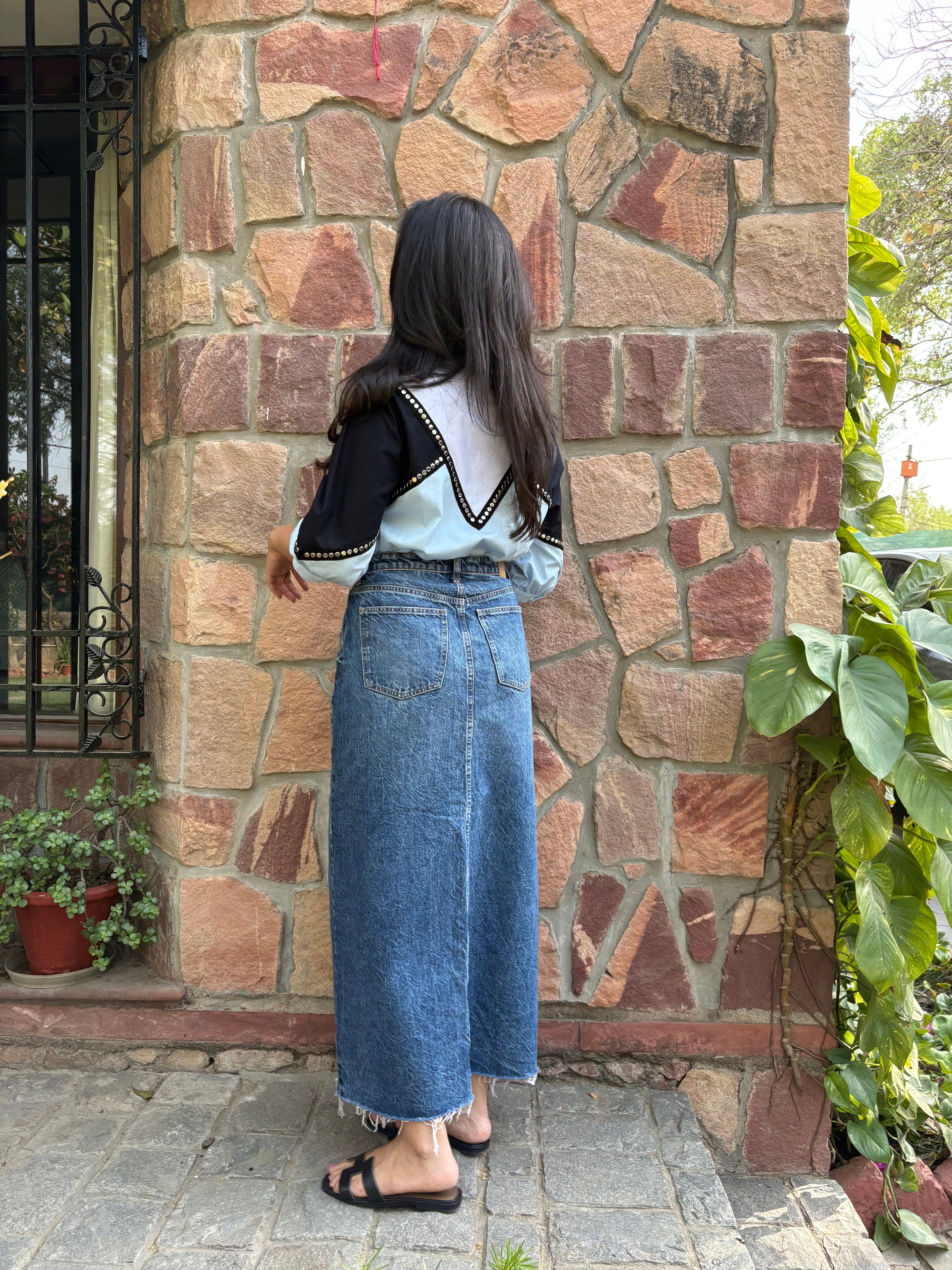 MITALI WADHWA IN AMAL SHIRT