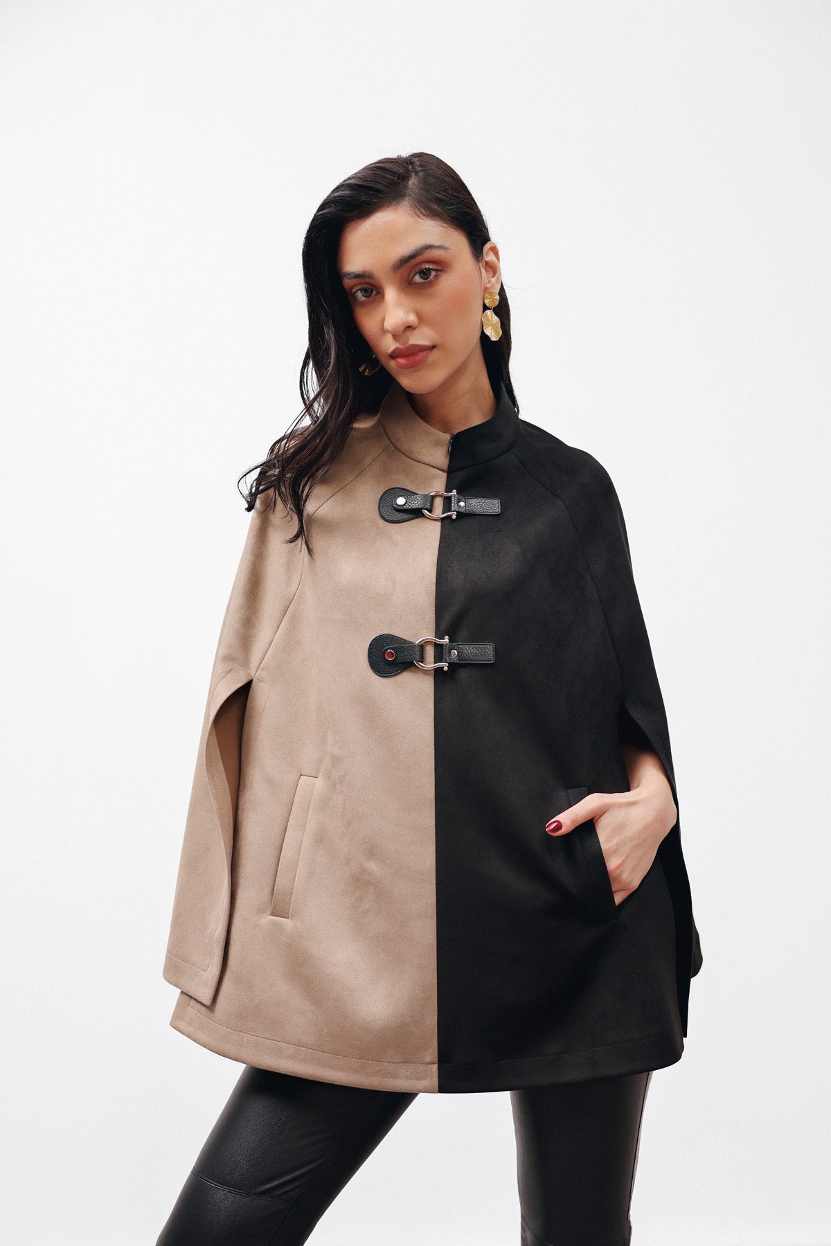 Shadow & Sand Cape