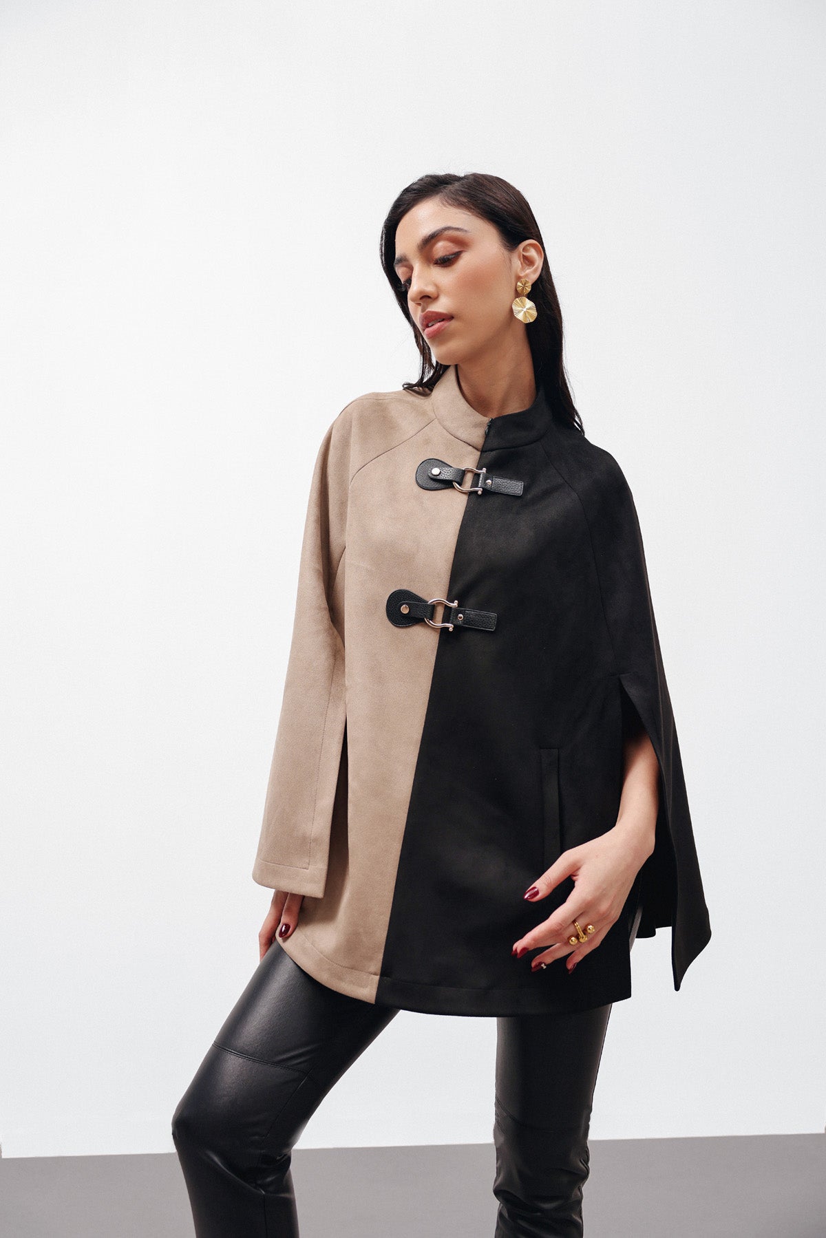 Shadow & Sand Cape
