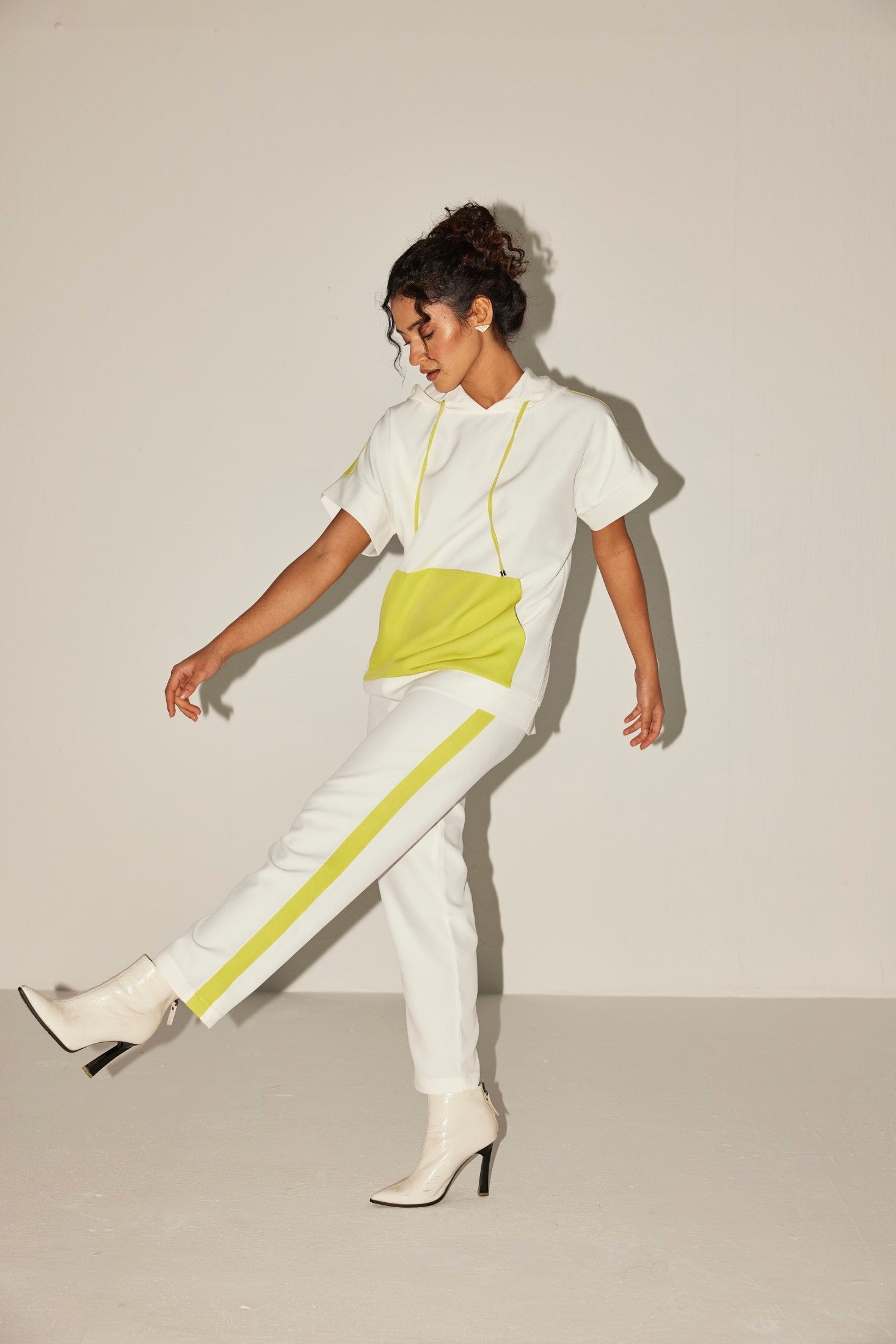 WHITE AND LIME GREEN MILAN TRACK SET