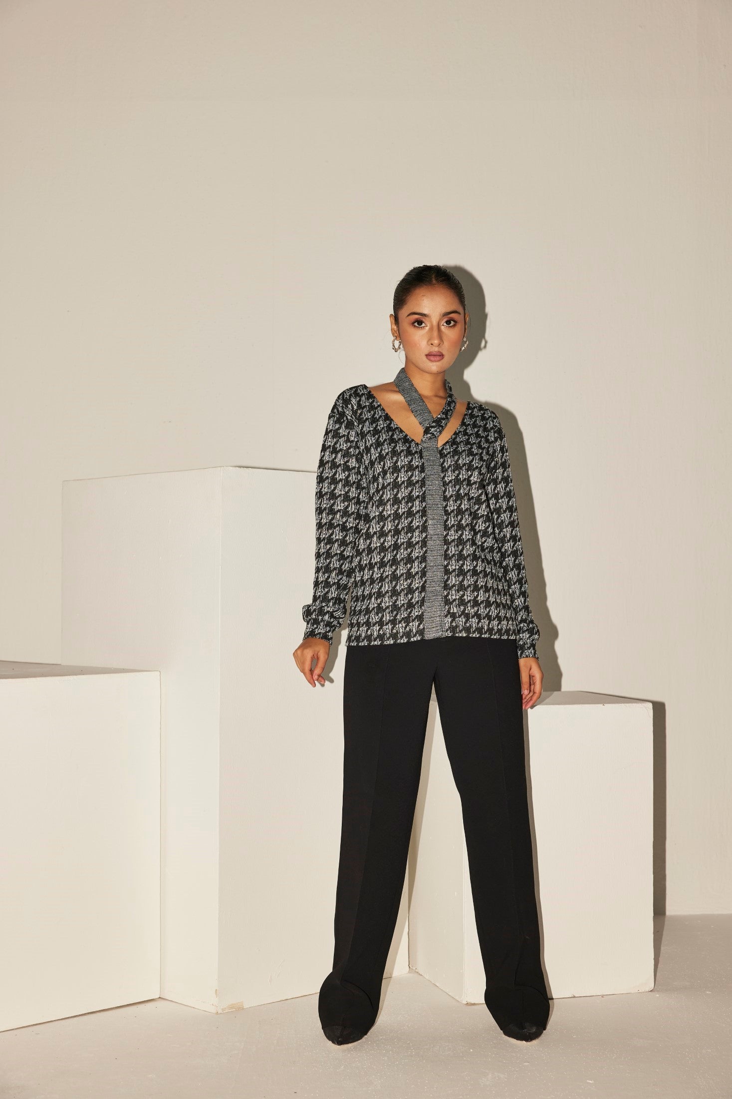 TEXTURED HOUNDSTOOTH CARDIGAN