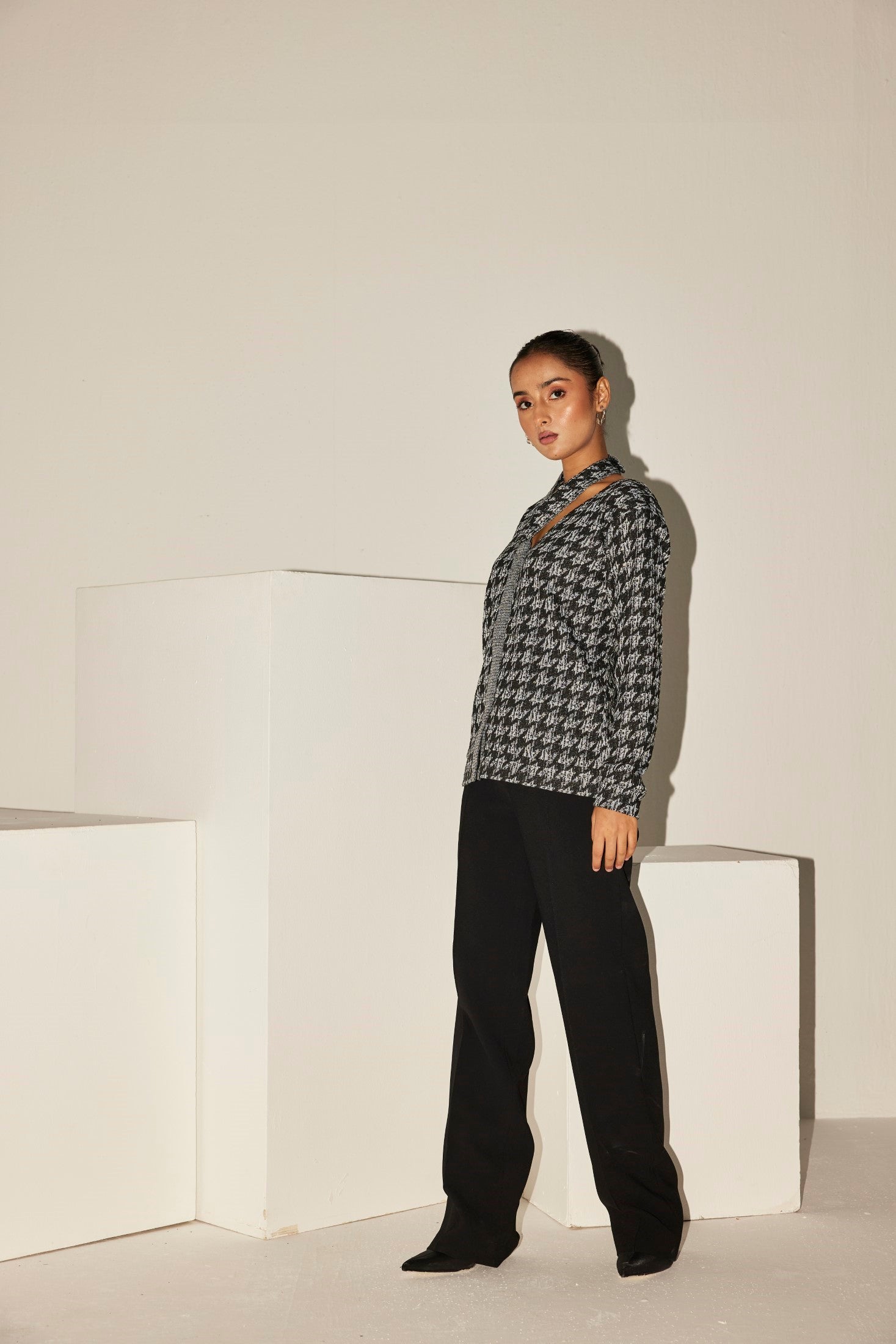 TEXTURED HOUNDSTOOTH CARDIGAN